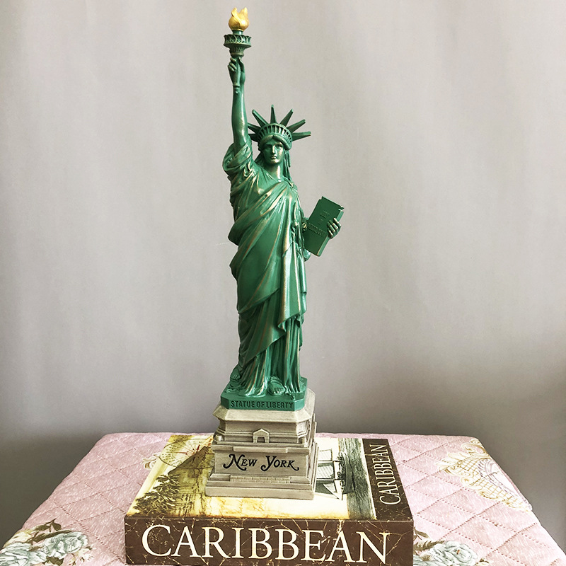 Statue of Liberty Model Desk A - Travel Accessories New York review and price